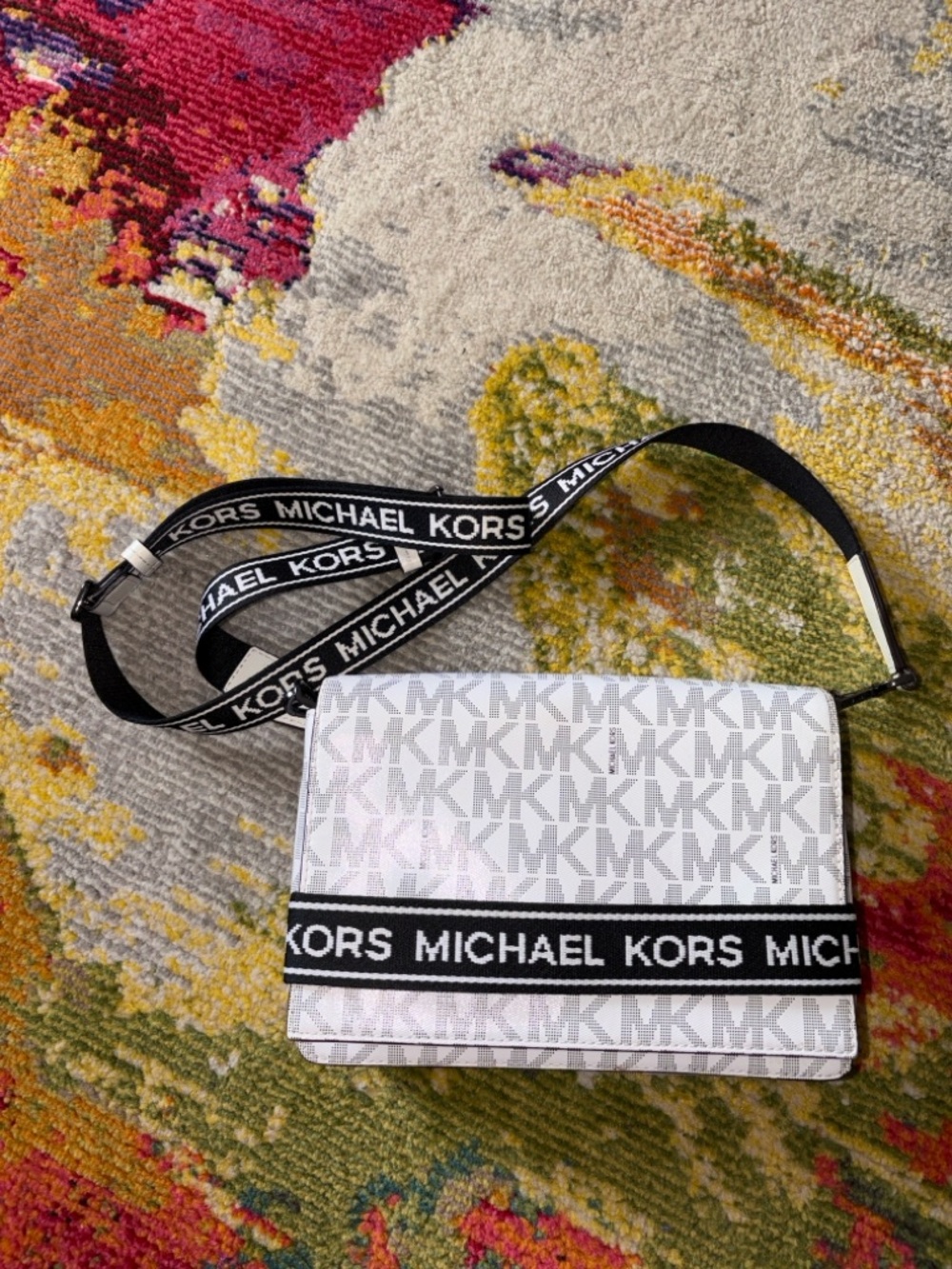 Michael Kors White/Black MK Logo Crossbody Bag - Picture 1 of 7